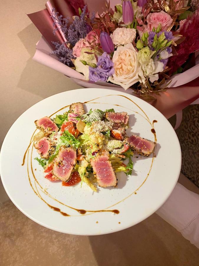 Bushtyno New Continent酒店 外观 照片