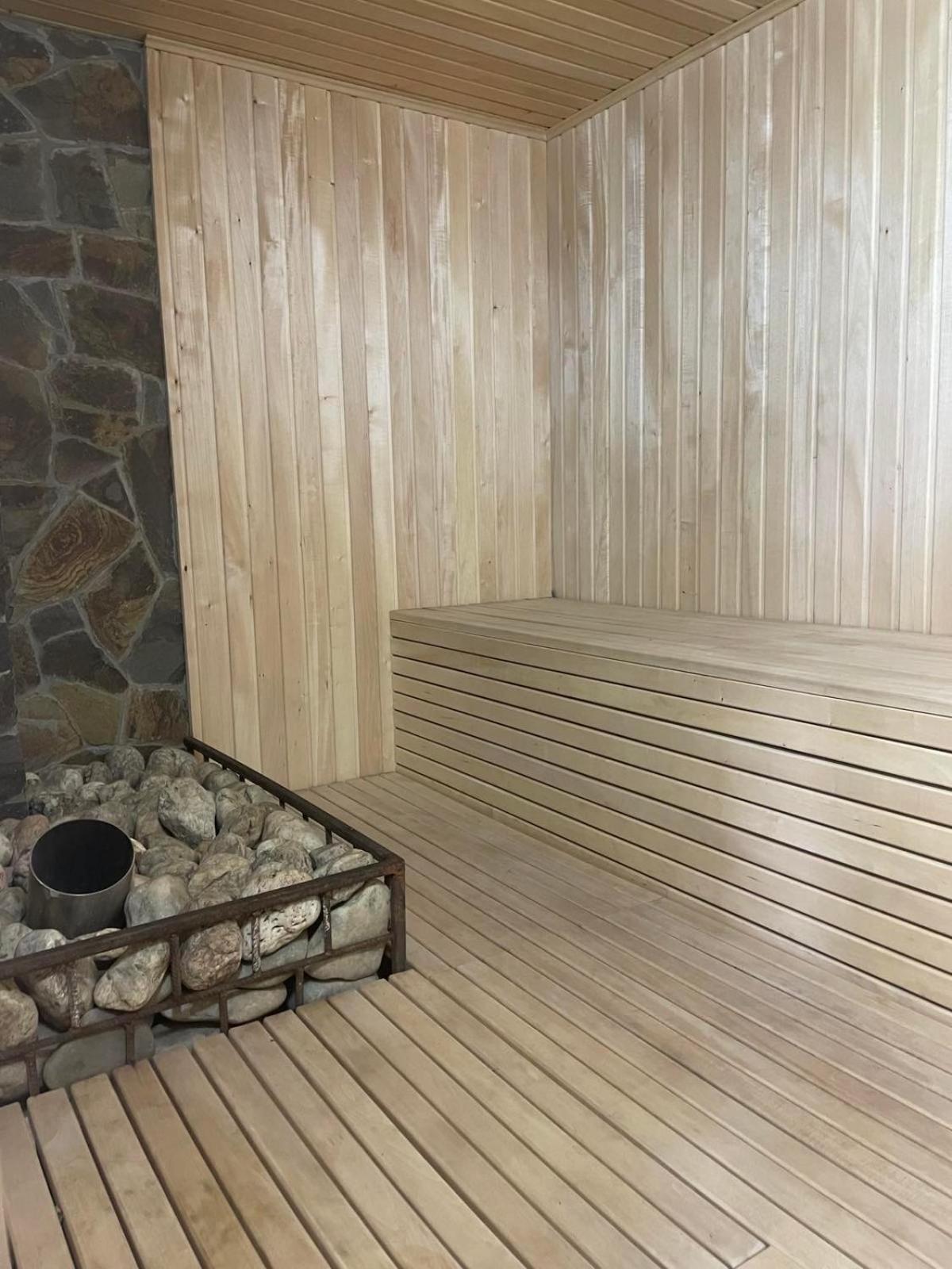 Bushtyno New Continent酒店 外观 照片