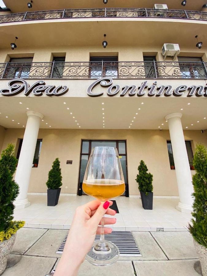 Bushtyno New Continent酒店 外观 照片
